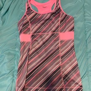 Athletic tank top